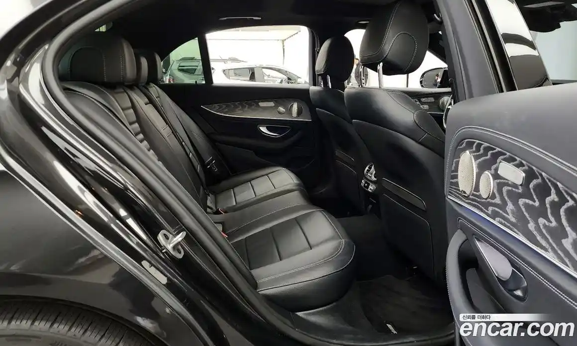Mercedes-Benz E-Class 2022 2.0 Автомат в Москве № 311418, фото 12