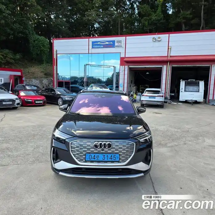 Audi Q4 e-tron 2022 0.2 Автомат в Москве № 312359, фото 1