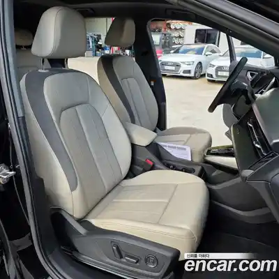 Audi Q4 e-tron 2022 0.2 Автомат в Москве № 312359, миниатюра 9