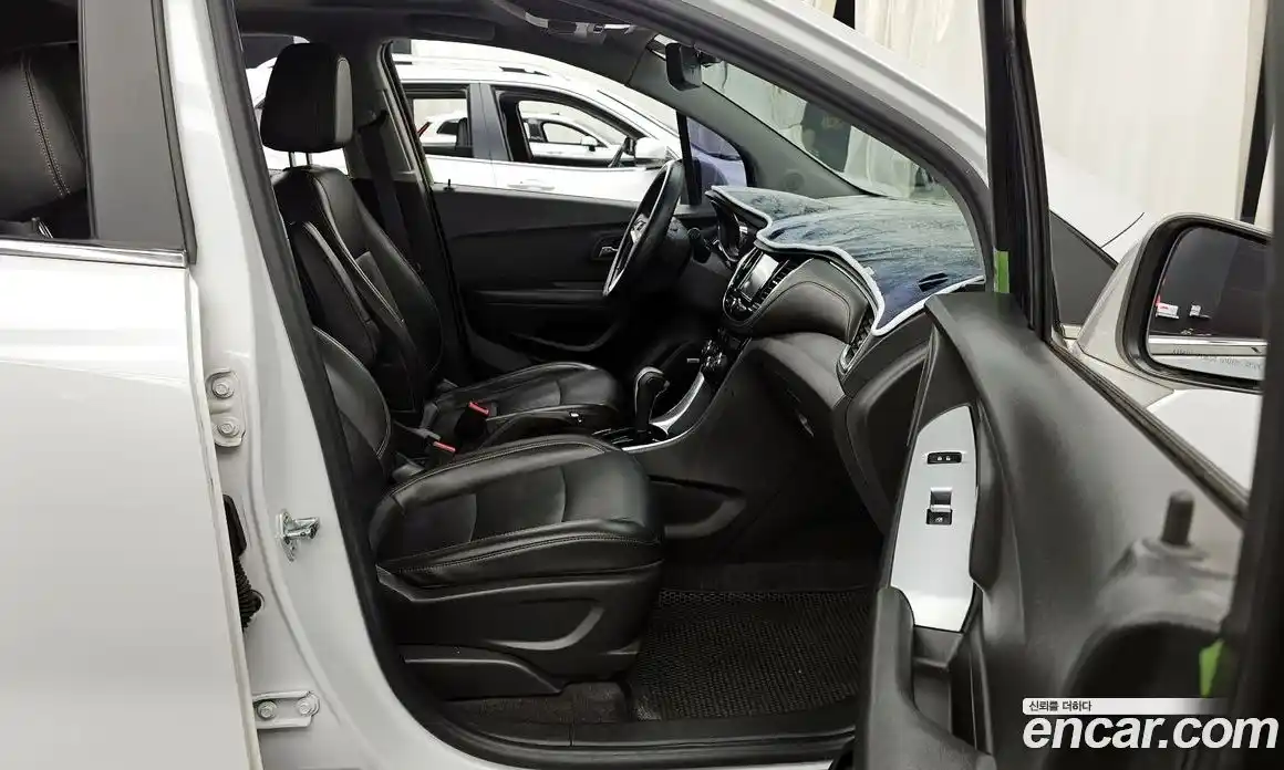 Chevrolet Trax 2017 1.6 Автомат в Москве № 315390, фото 16