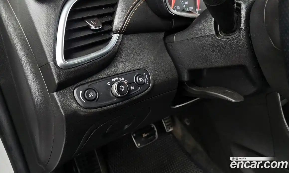 Chevrolet Trax 2017 1.6 Автомат в Москве № 315390, фото 3