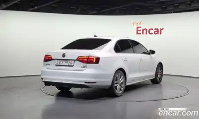 Volkswagen Jetta 2015 2.0 Автомат в Москве № 318033, миниатюра 6