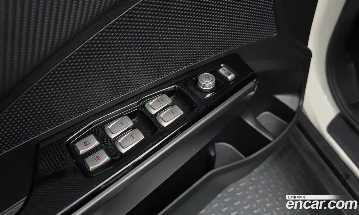 SsangYong TIBOLI 2017 1.6 Автомат в Москве № 31871, фото 7