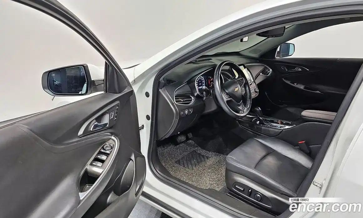 Chevrolet Malibu 2019 1.8 Автомат в Москве № 327258, фото 2