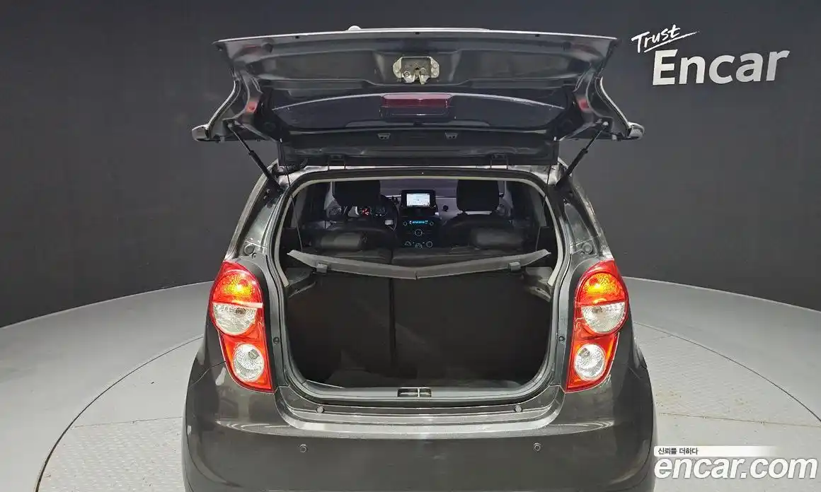 Chevrolet Spark 2014 1.0 Автомат в Москве № 331707, фото 17