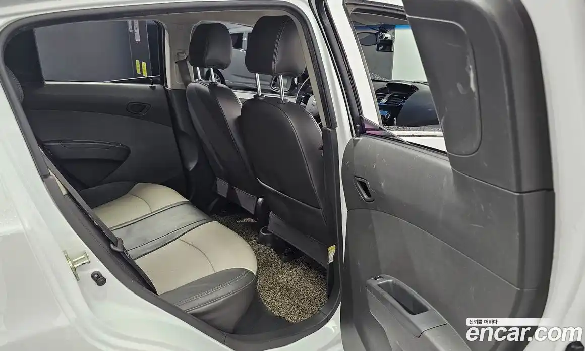 Chevrolet Spark 2013 1.0 Автомат в Москве № 33407, фото 7