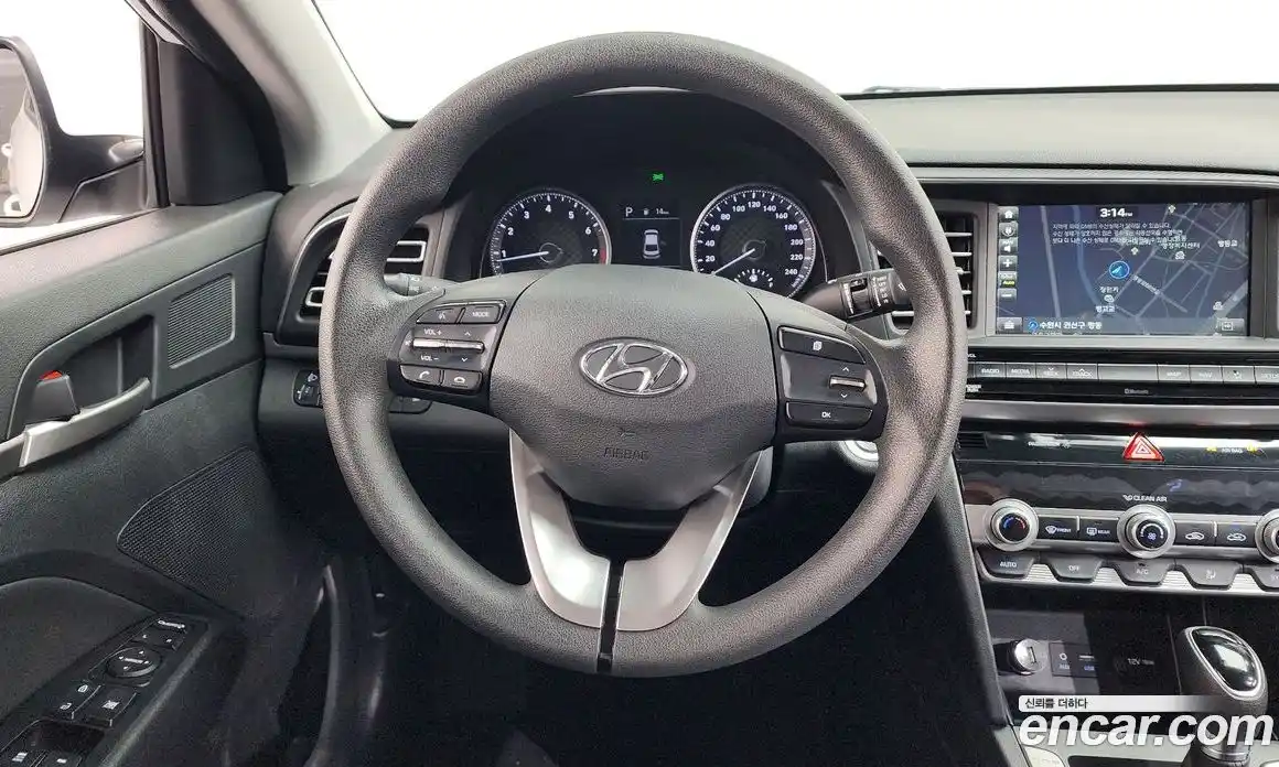 Hyundai Avante 2019 1.6 Автомат в Москве № 335312, фото 12