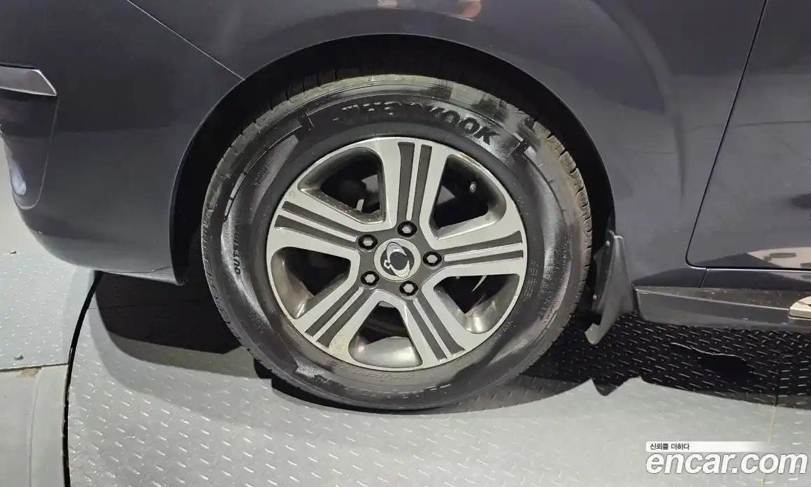 SsangYong Korando 2015 2.0 Автомат в Москве № 34112, фото 10