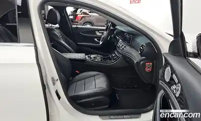 Mercedes-Benz E-Class 2018 2.0 Автомат в Москве № 342499, миниатюра 6