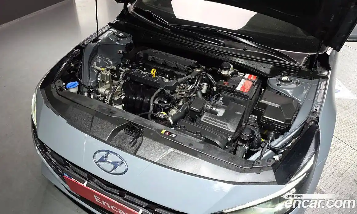 Hyundai Avante 2022 1.6 Автомат в Москве № 3568, фото 11