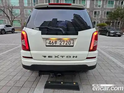 SsangYong Rexton 2017 2.2 Автомат в Москве № 35869, миниатюра 4