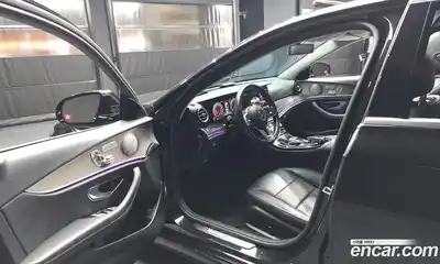 Mercedes-Benz E-Class 2020 2.0 Автомат в Москве № 372208, миниатюра 10