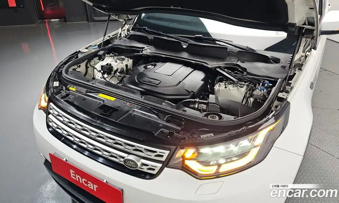 Land Rover Discovery 2018 3.0 Автомат в Москве № 374824, фото 6