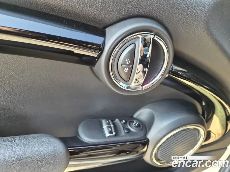 Mini Cooper 2020 2.0 Автомат в Москве № 381303, фото 18