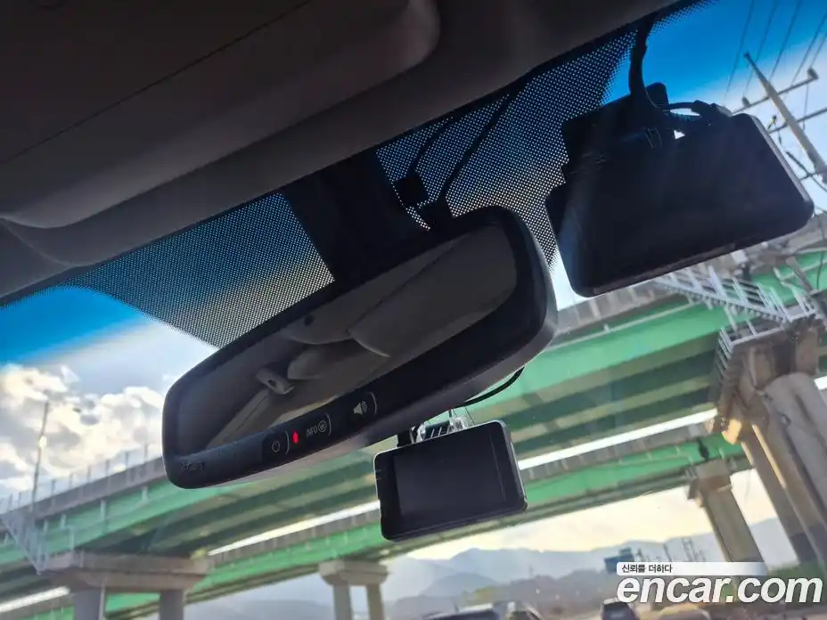 Chevrolet Captiva 2015 2.2 Автомат в Москве № 397359, фото 13