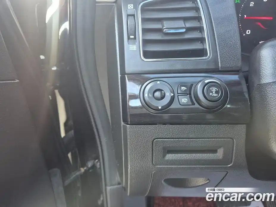 Chevrolet Captiva 2015 2.2 Автомат в Москве № 397359, фото 14