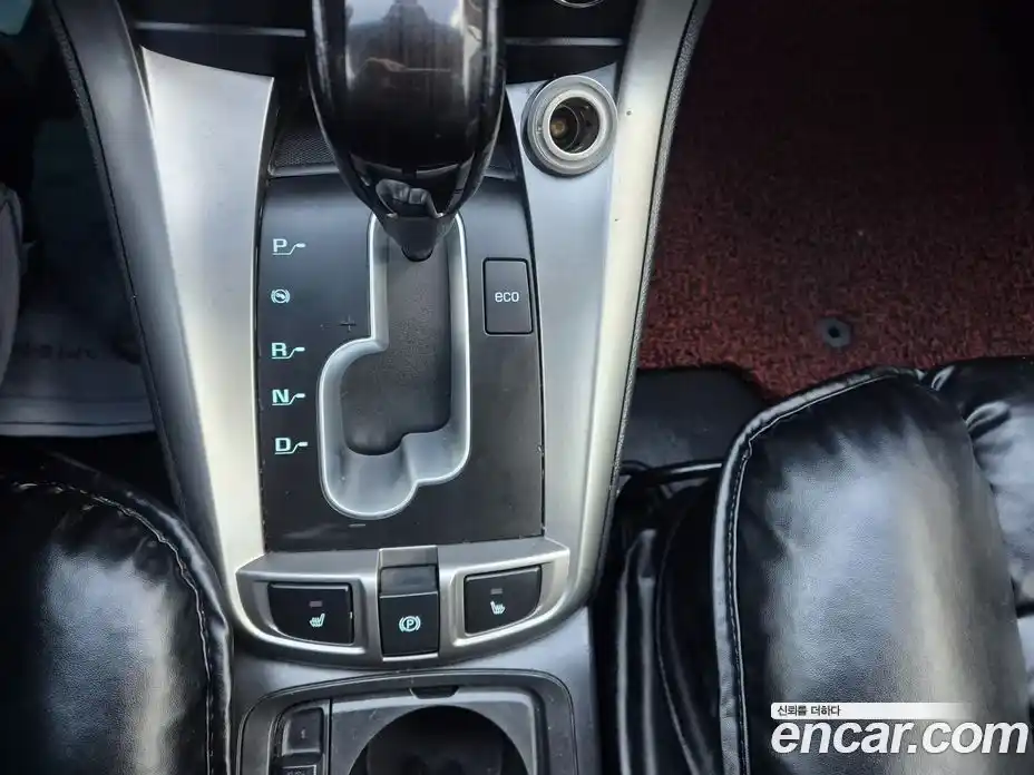 Chevrolet Captiva 2015 2.2 Автомат в Москве № 397359, фото 9