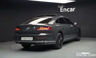 Volkswagen Arteon 2019 2.0 Автомат в Москве № 400902, миниатюра 2