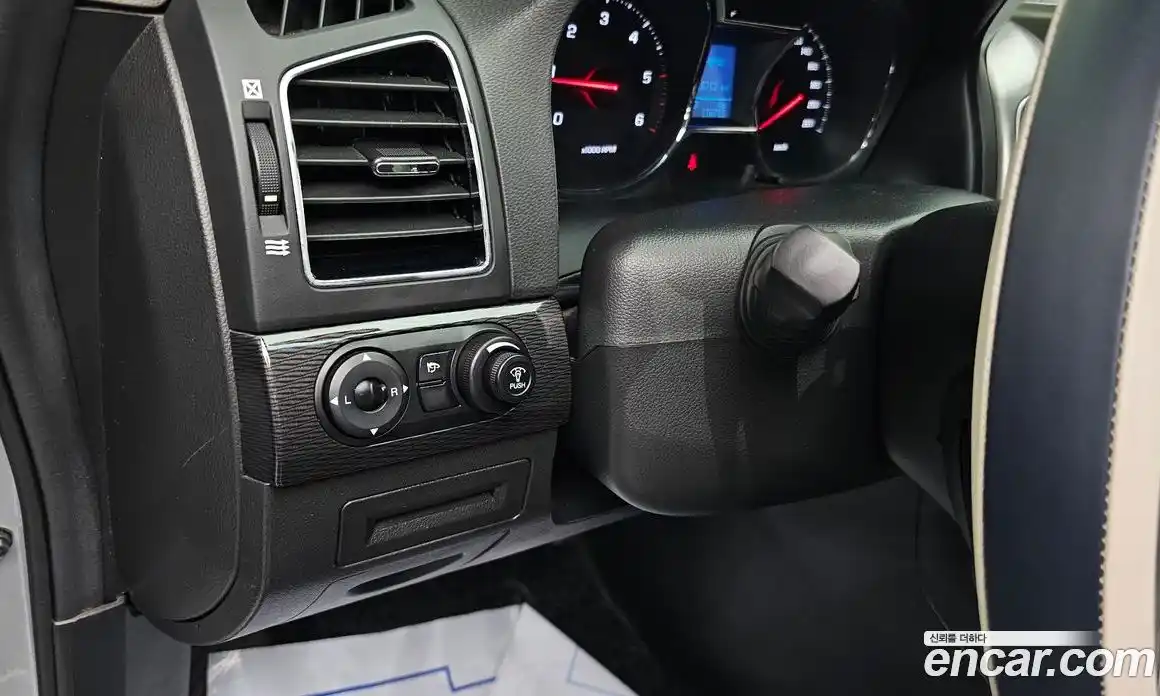 Chevrolet Captiva 2015 2.2 Автомат в Москве № 40932, фото 20