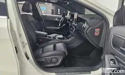 Mercedes-Benz A-Class 2016 1.6 Автомат в Москве № 412678, миниатюра 11