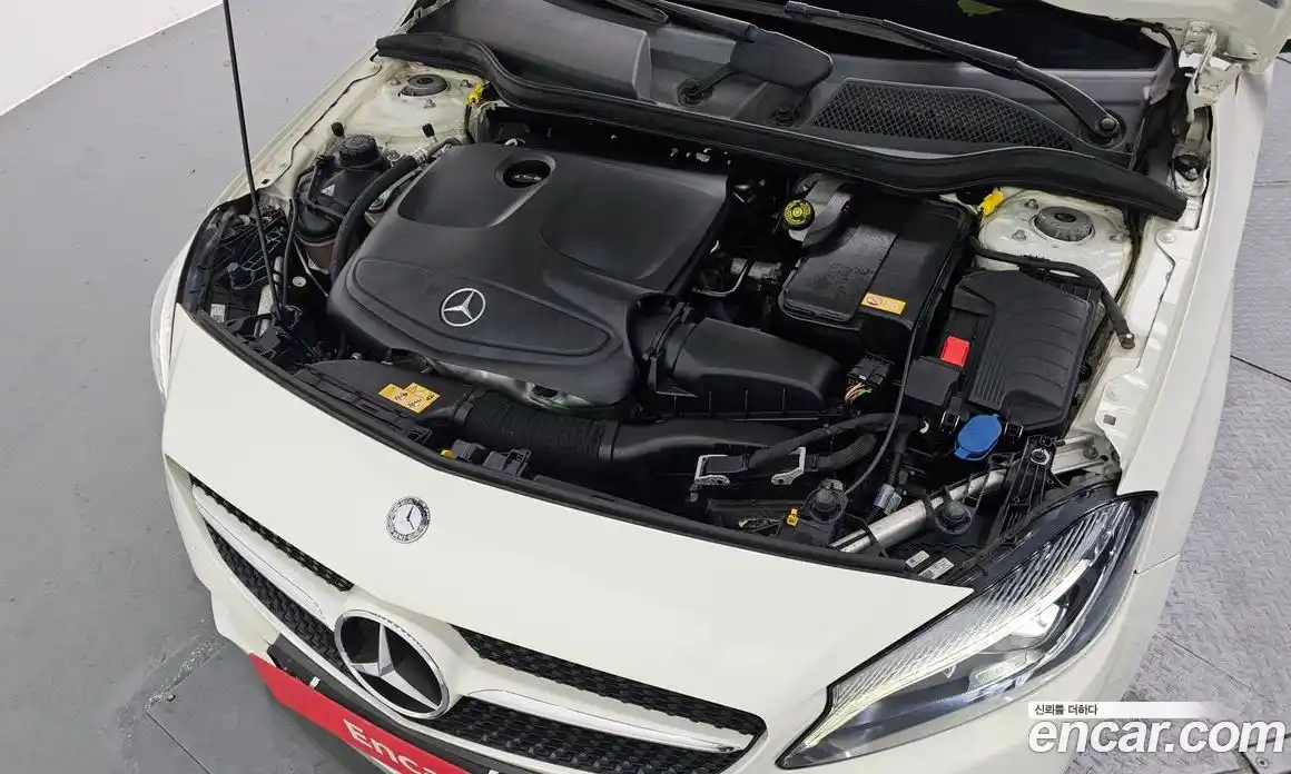 Mercedes-Benz A-Class 2016 1.6 Автомат в Москве № 412678, фото 6