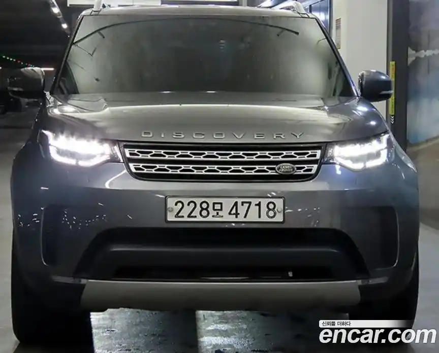 Land Rover Discovery 2017 3.0 Автомат в Москве № 416655, фото 1