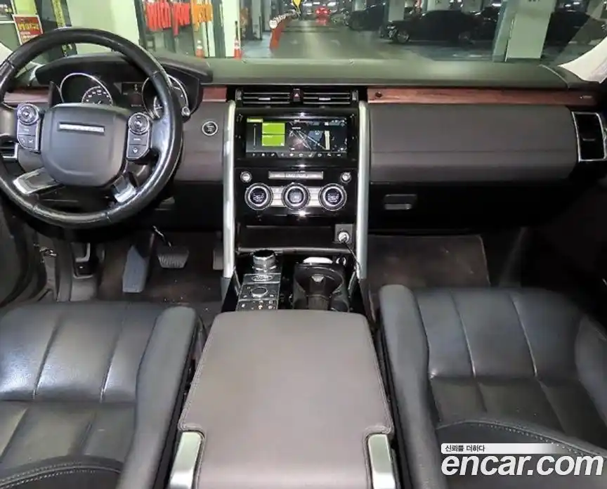 Land Rover Discovery 2017 3.0 Автомат в Москве № 416655, фото 10