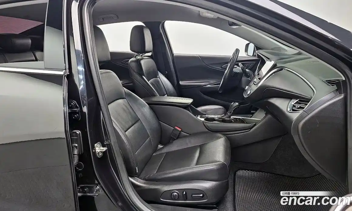 Chevrolet Malibu 2017 2.0 Автомат в Москве № 42375, фото 14