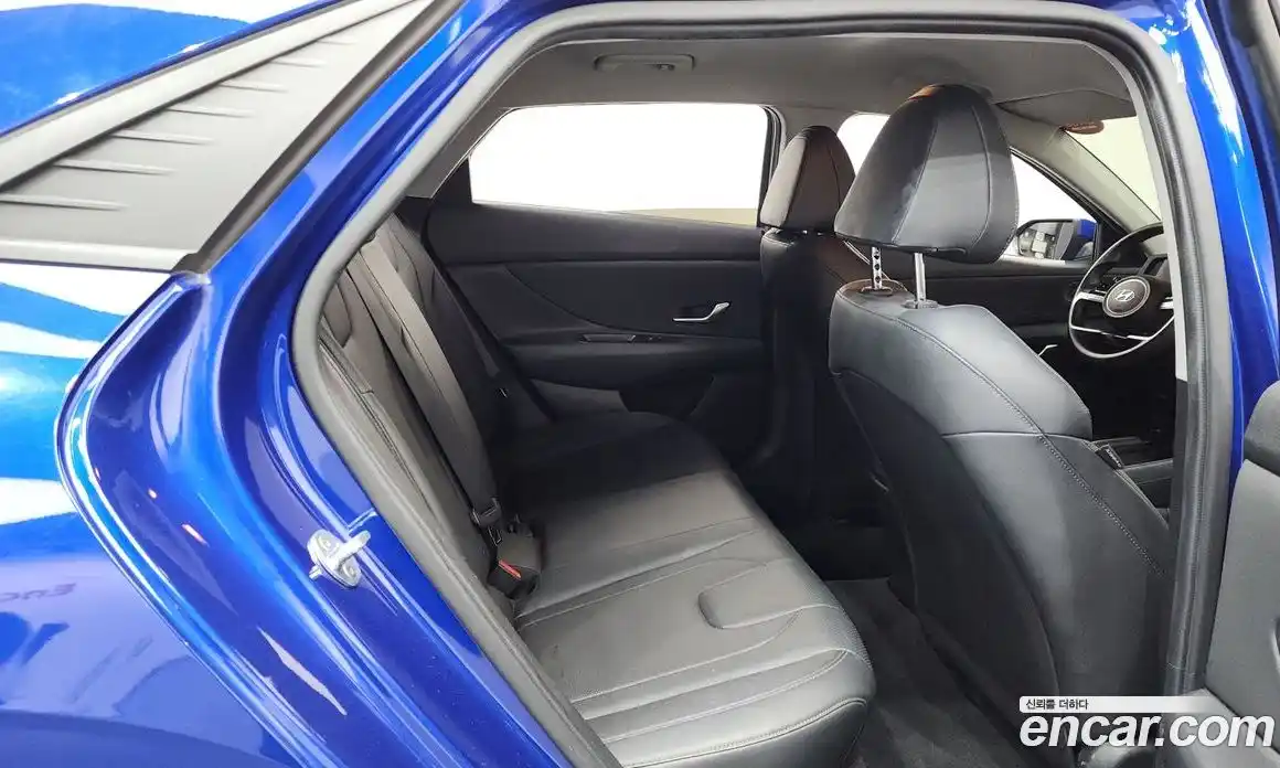 Hyundai Avante 2021 1.6 Механическая в Москве № 49125, фото 12