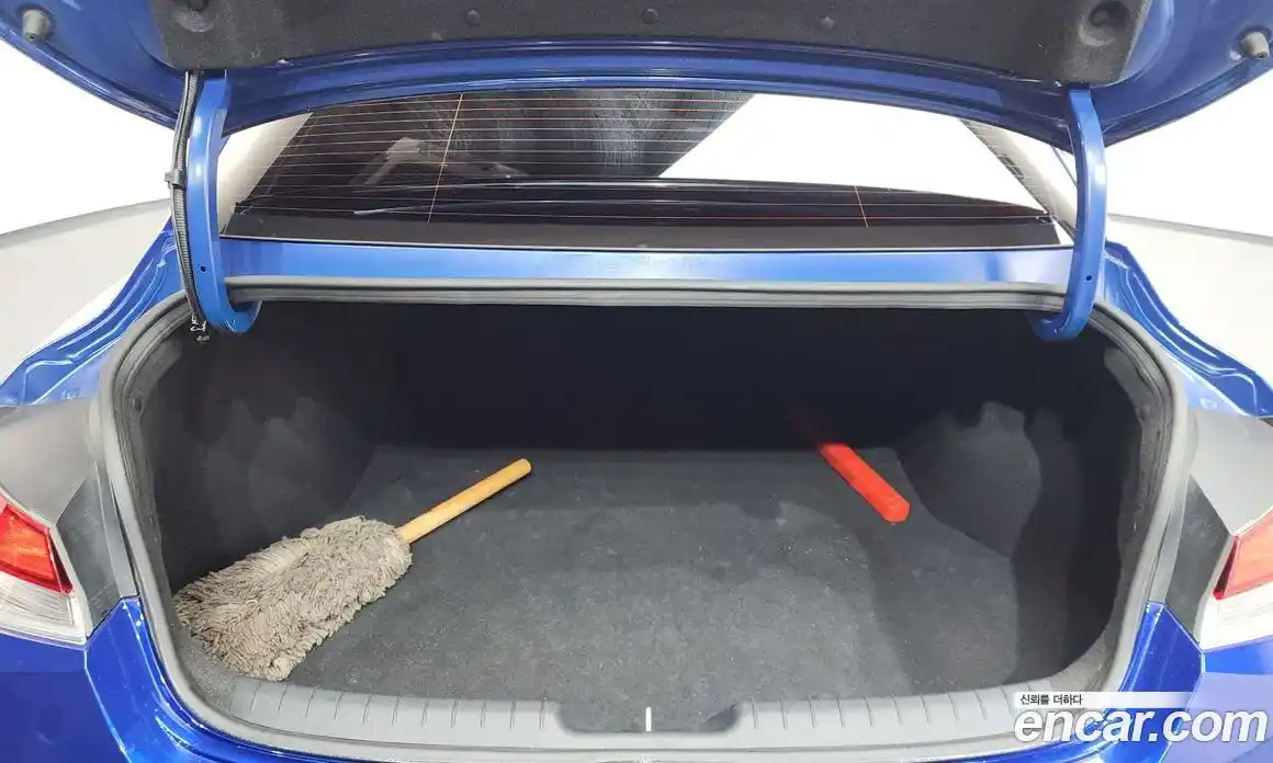 Hyundai Avante 2021 1.6 Механическая в Москве № 49125, фото 20