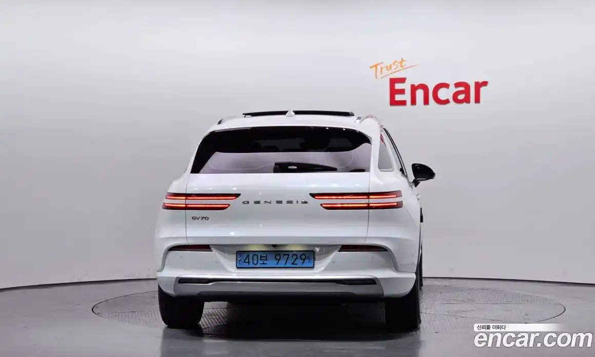 Genesis GV70 2022 0.1 Автомат в Москве № 56932, фото 4