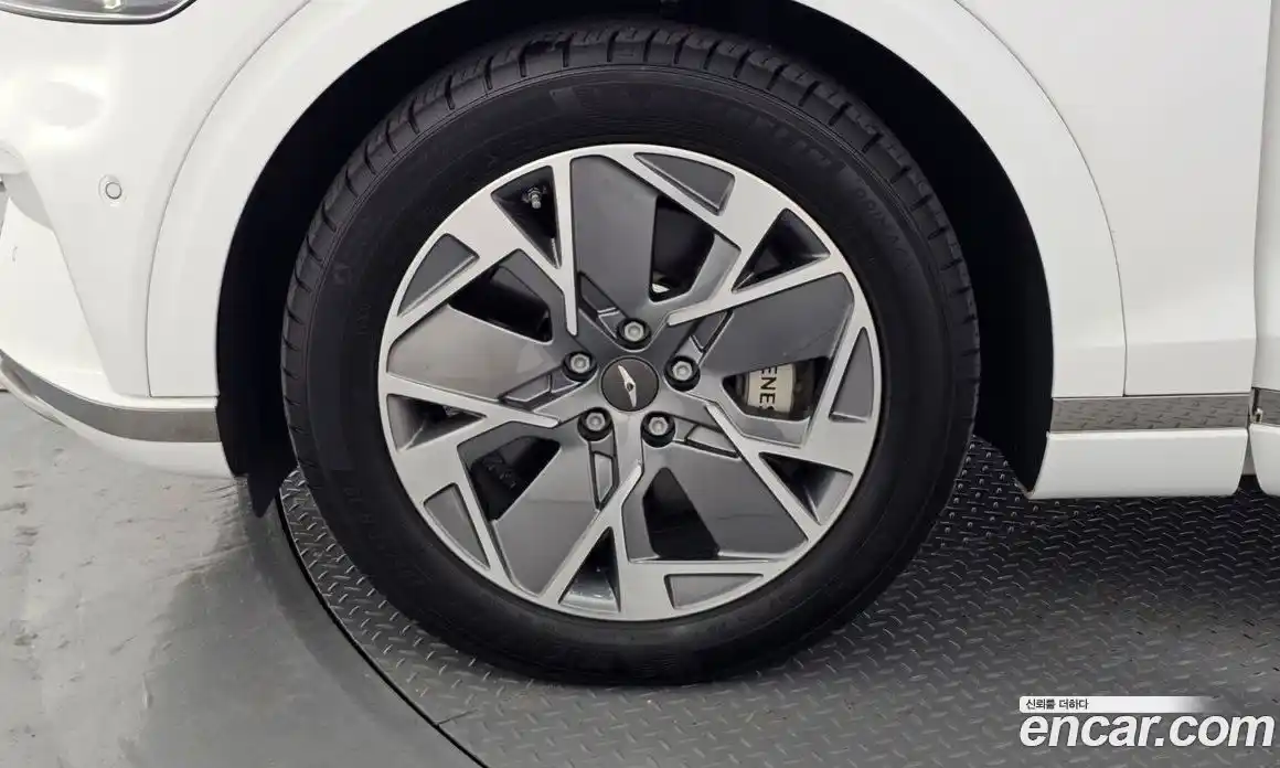 Genesis GV70 2022 0.1 Автомат в Москве № 56932, фото 5