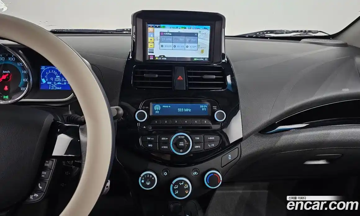 Chevrolet Spark 2015 1.0 Автомат в Москве № 99130, фото 19