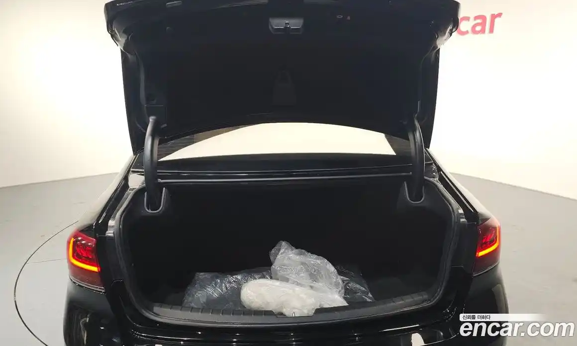 Kia K7 2021 2.5 Автомат в Москве № 102416, фото 4