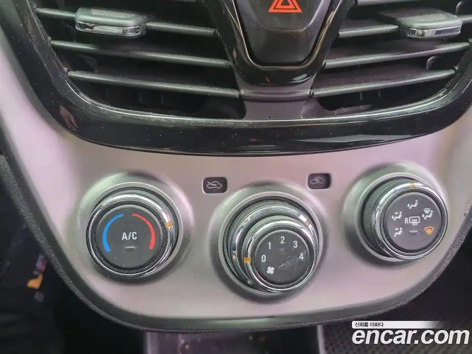 Chevrolet Spark 2017 1.0 Автомат в Москве № 104078, фото 14