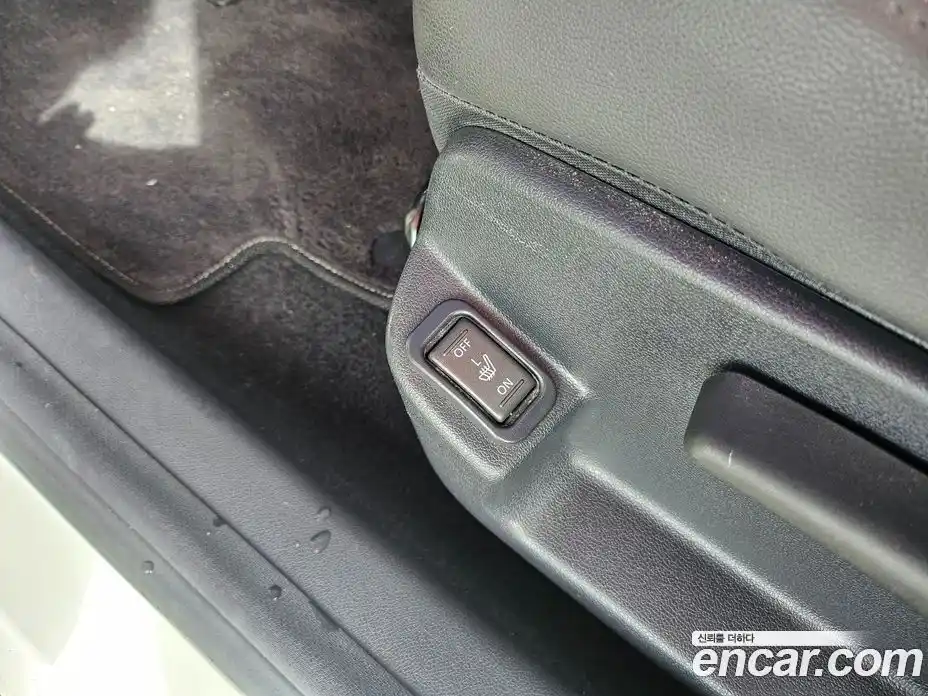 Renault SM3 2017 1.6 Автомат в Москве № 106442, фото 15