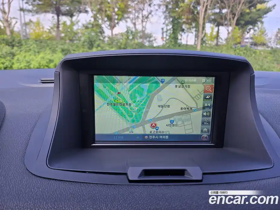 Renault SM3 2017 1.6 Автомат в Москве № 106442, фото 10