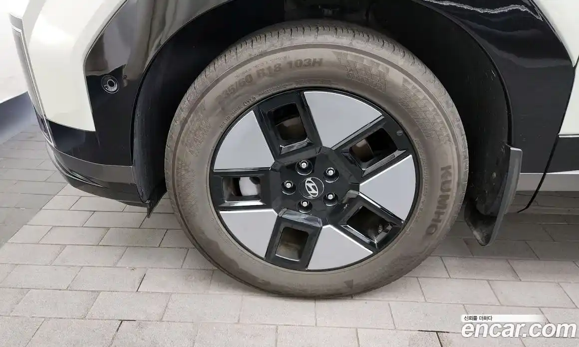 Hyundai Santa Fe 2024 1.6 Автомат в Москве № 108225, фото 4