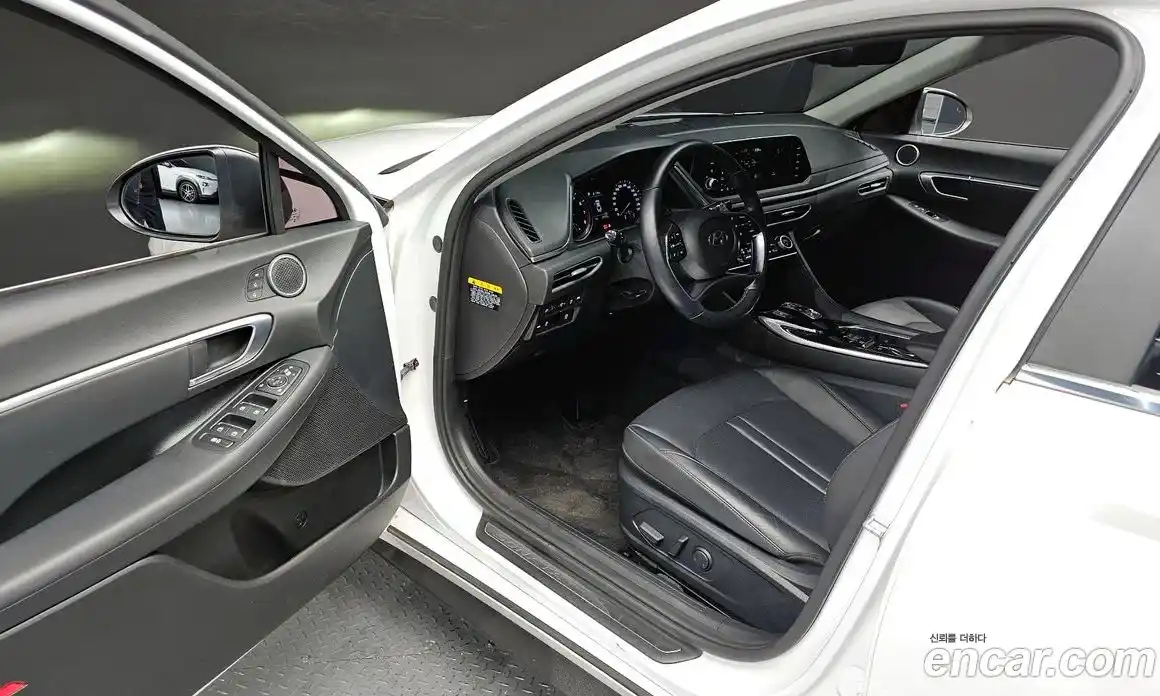 Hyundai Sonata 2020 2.0 Автомат в Москве № 108492, фото 4