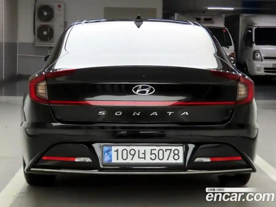 Hyundai Sonata 2023 2.0 Автомат в Москве № 109445, фото 3
