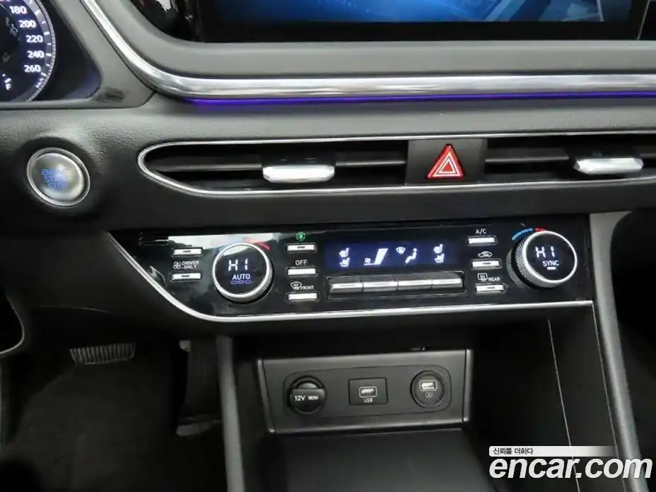 Hyundai Sonata 2023 2.0 Автомат в Москве № 109445, фото 9