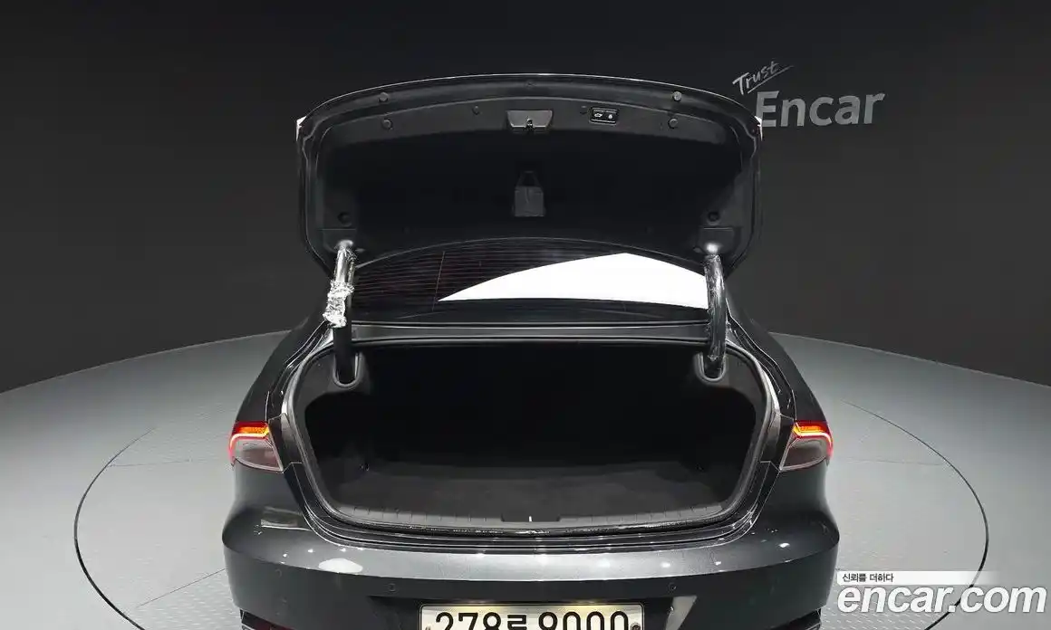 Hyundai Grandeur 2020 2.5 Автомат в Москве № 113077, фото 12