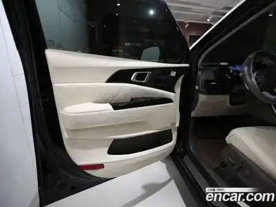 Kia Canival 2023 2.2 Автомат в Москве № 116376, миниатюра 4