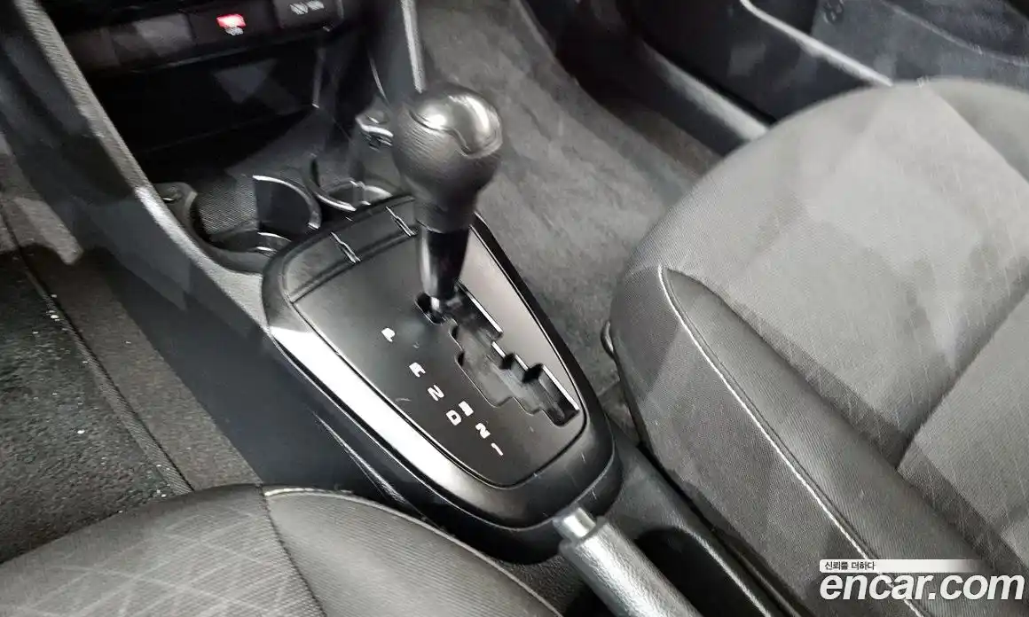 Kia Morning 2022 1.0 Автомат в Москве № 120165, фото 12