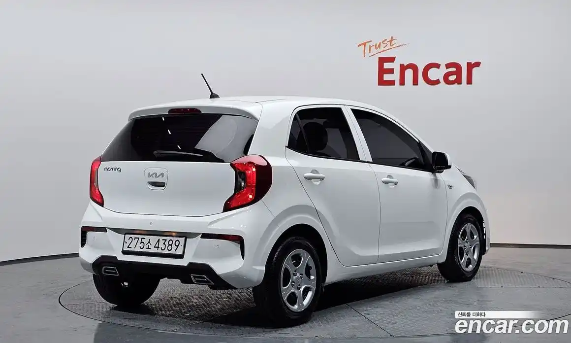 Kia Morning 2022 1.0 Автомат в Москве № 120165, фото 8