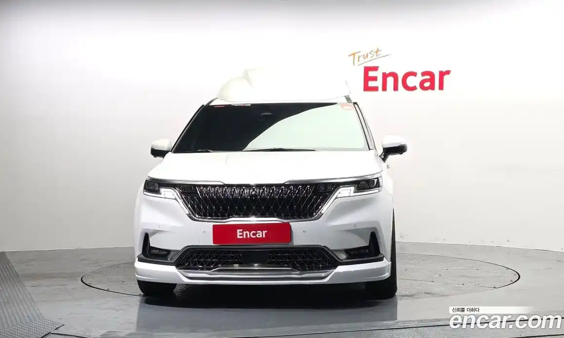 Kia Canival 2023 3.5 Автомат в Москве № 120883, фото 3