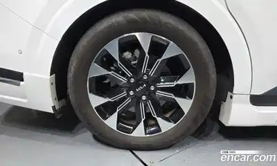 Kia Canival 2023 3.5 Автомат в Москве № 120883, миниатюра 5