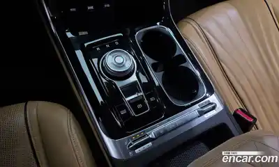 Kia Canival 2023 3.5 Автомат в Москве № 120883, миниатюра 9