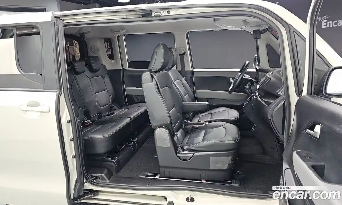 Kia Ray 2024 1.0 Автомат в Москве № 121617, фото 10