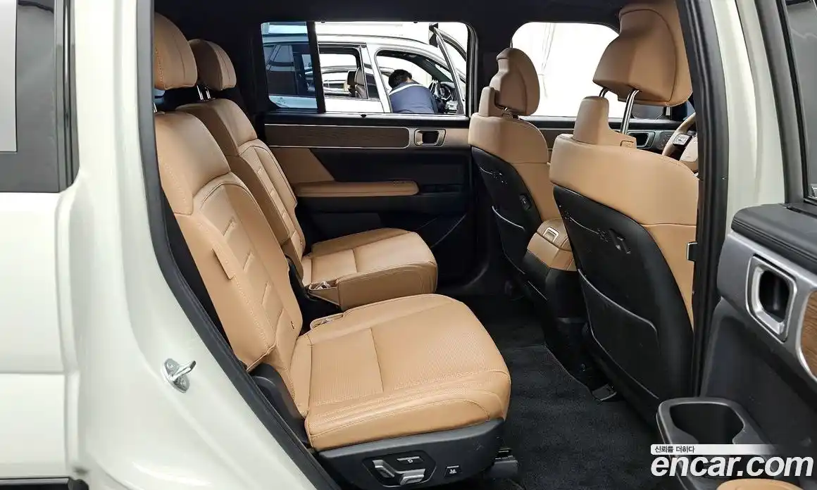 Hyundai Santa Fe 2024 1.6 Автомат в Москве № 125013, фото 12